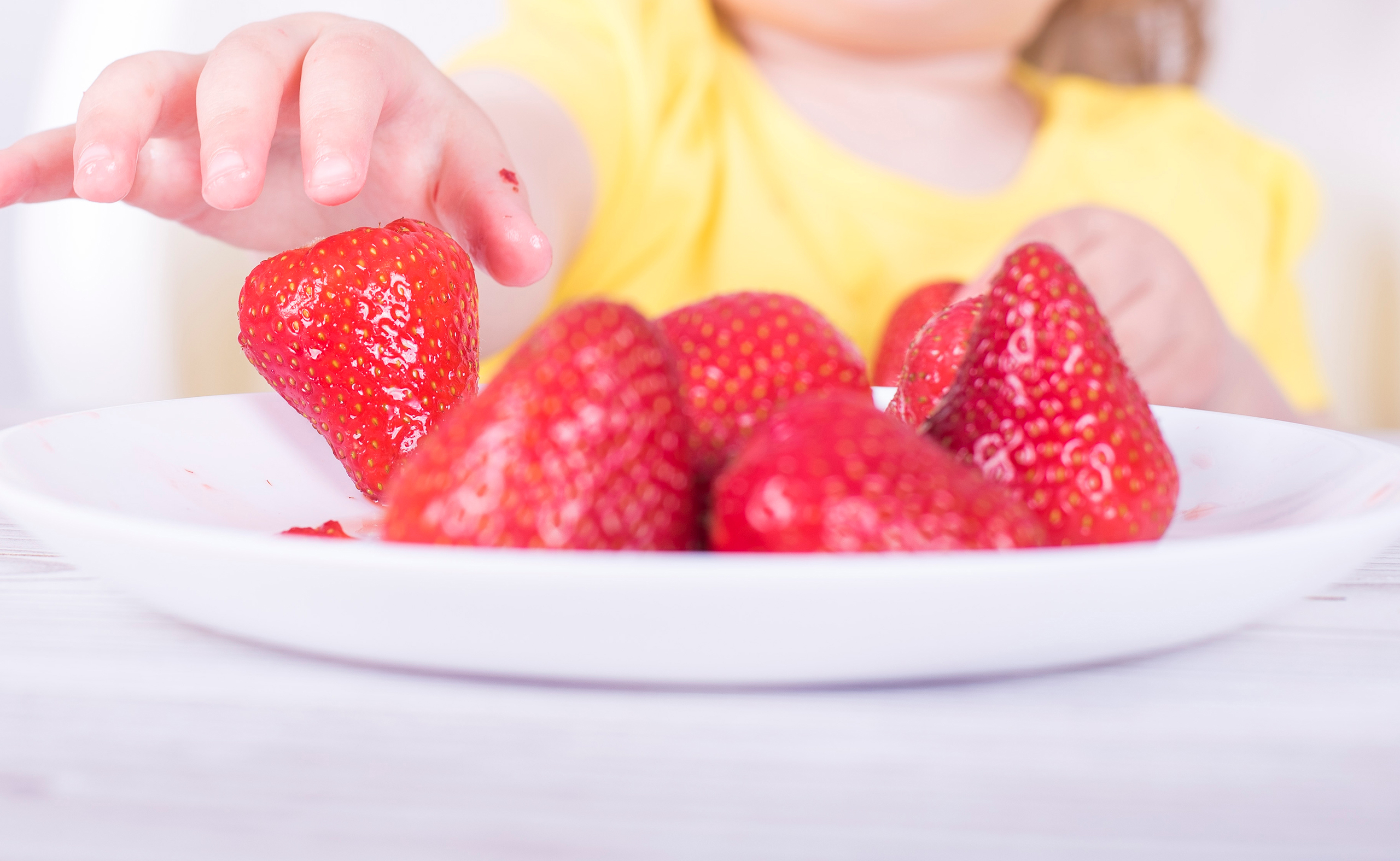 Las mejores frutas del verano para cuidar tu salud bucodental